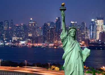 Trump Demands Congress Fund Border Wall to Avoid Immigration