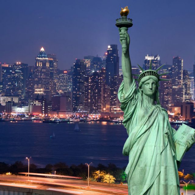 Trump Demands Congress Fund Border Wall to Avoid Immigration